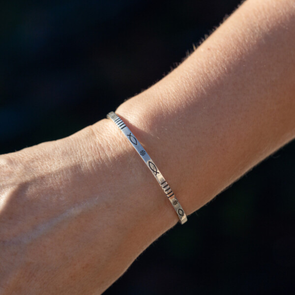 Balık Desenli 925 Ayar Gümüş Bilezik PB27485